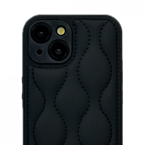Чехол Qulited case на iPhone 15