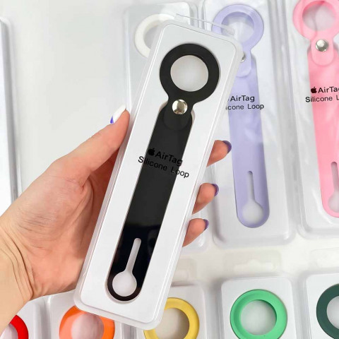 Чехол-брелок для AirTag Silicone Loop Long Black